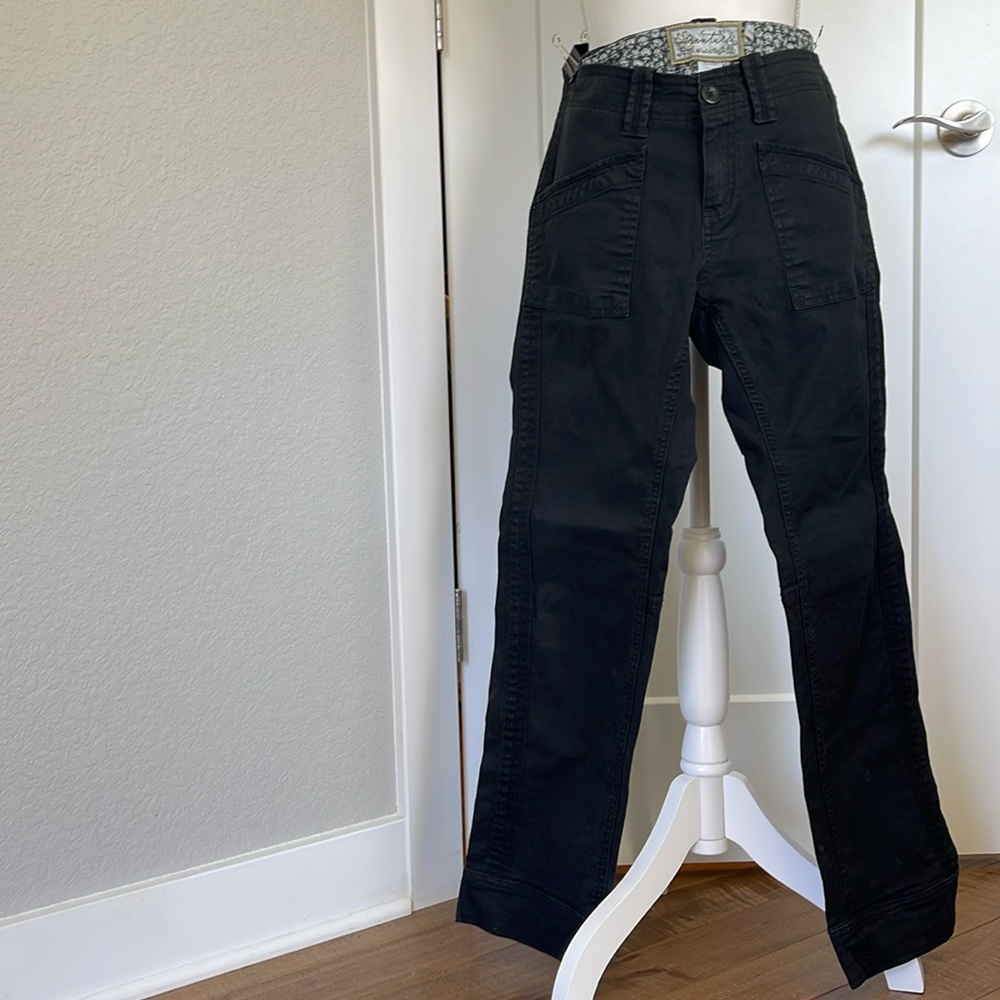 Aventura Women's Arden Pant Size 2 short length